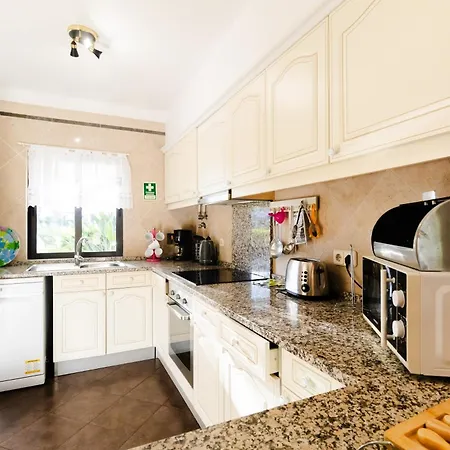 بيت للعطل Acolhedora 371, 3 Quartos, Balaia Golf Village